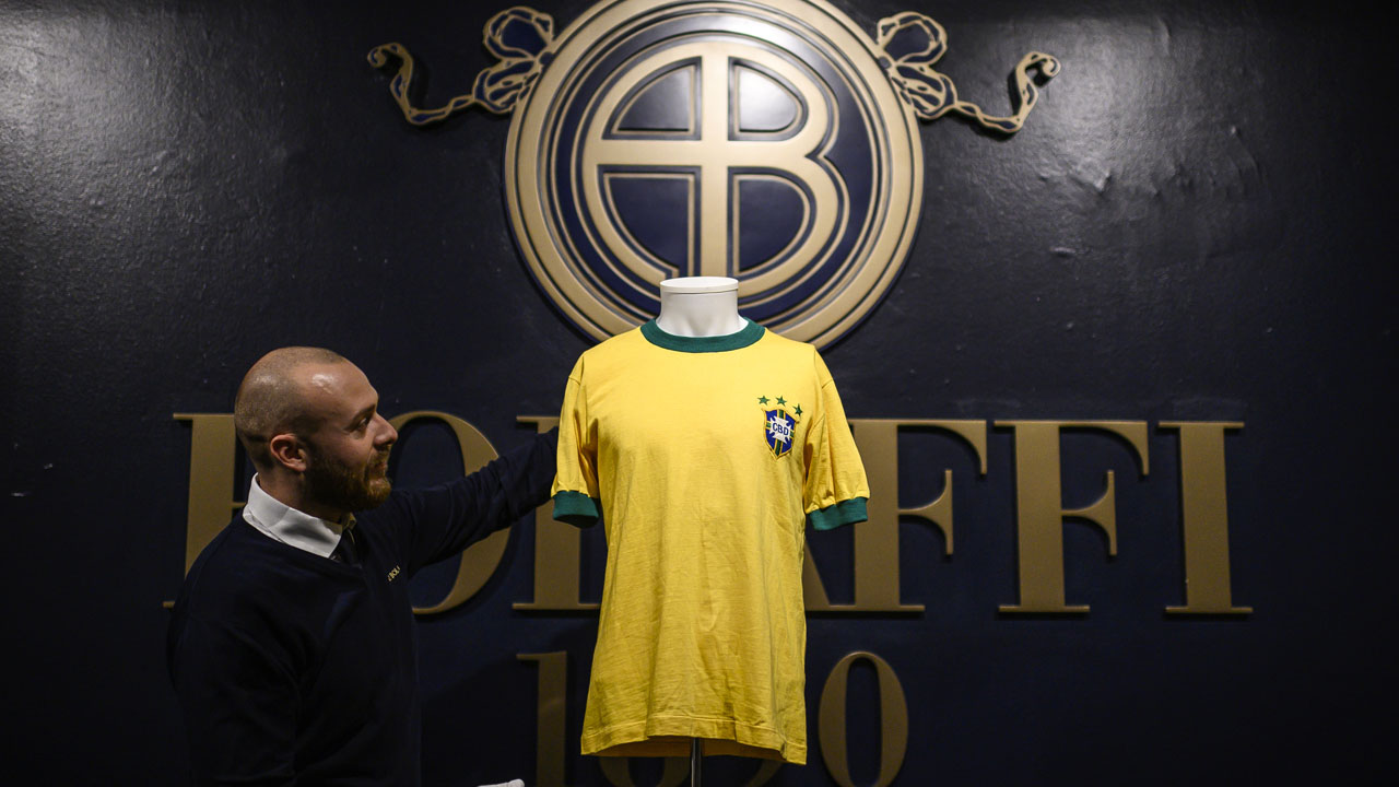 ITALY-AUCTION-SPORT-MEMORABILIA