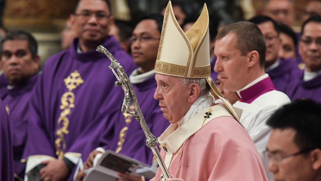 VATICAN-POPE-MASS
