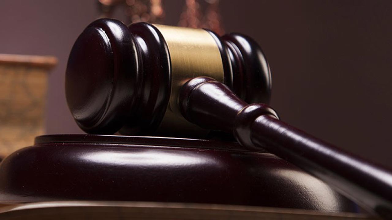 gavel