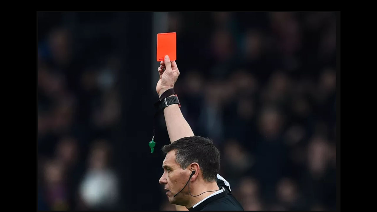 Red card 1