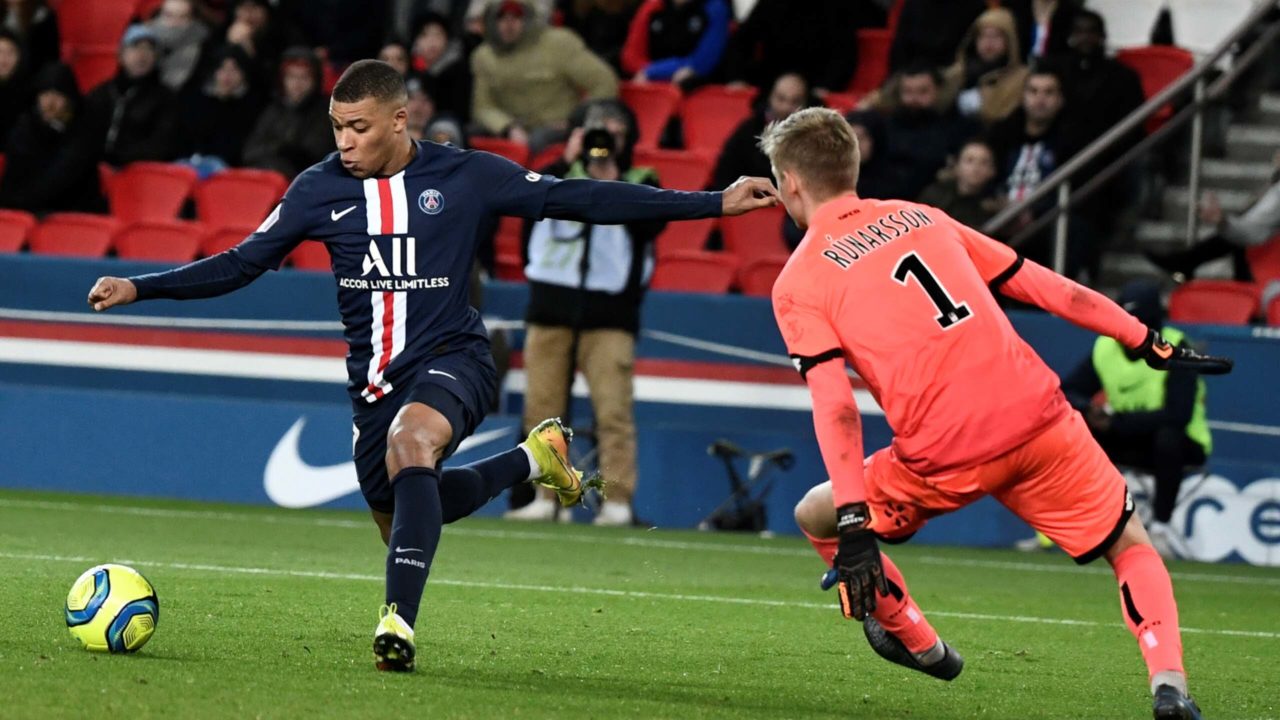 FBL-FRA-LIGUE1-PARIS-DIJON