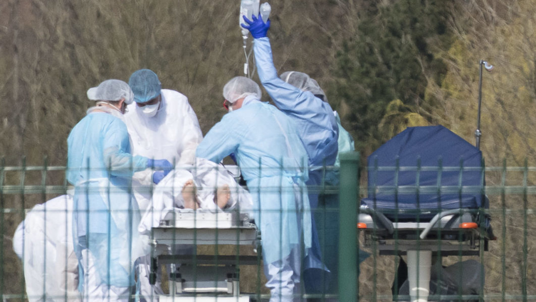 FRANCE-HEALTH-VIRUS
