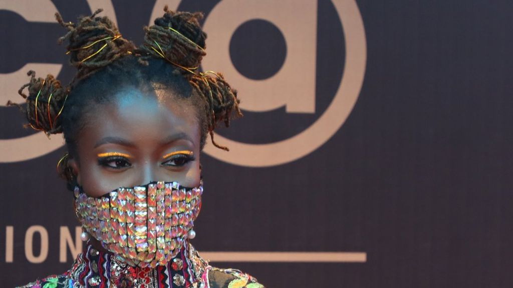 Coronavirus : Celebrity wearing blinged up mask