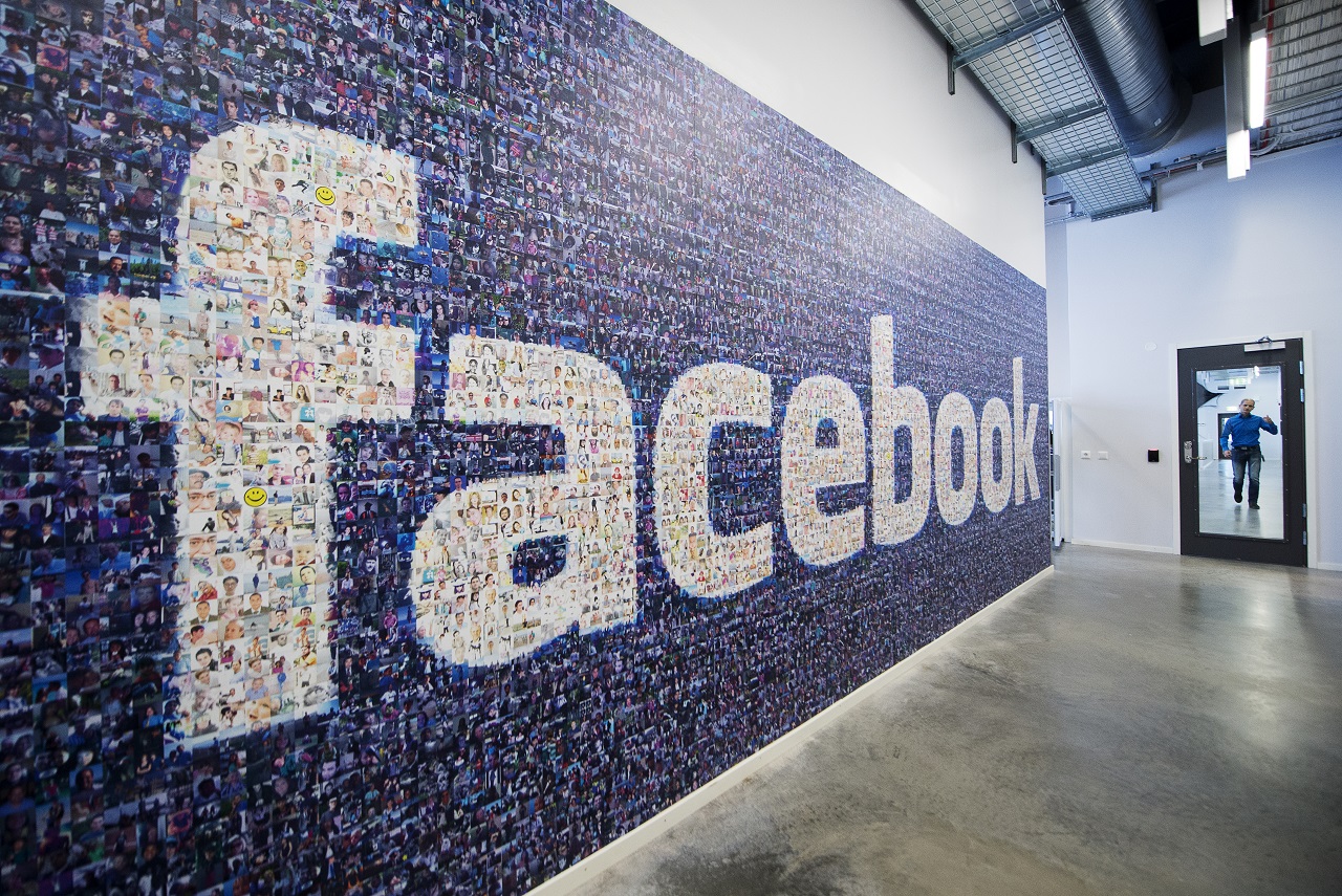 FILES-SWEDEN-FACEBOOK-DATA-CENTER-SERVERS