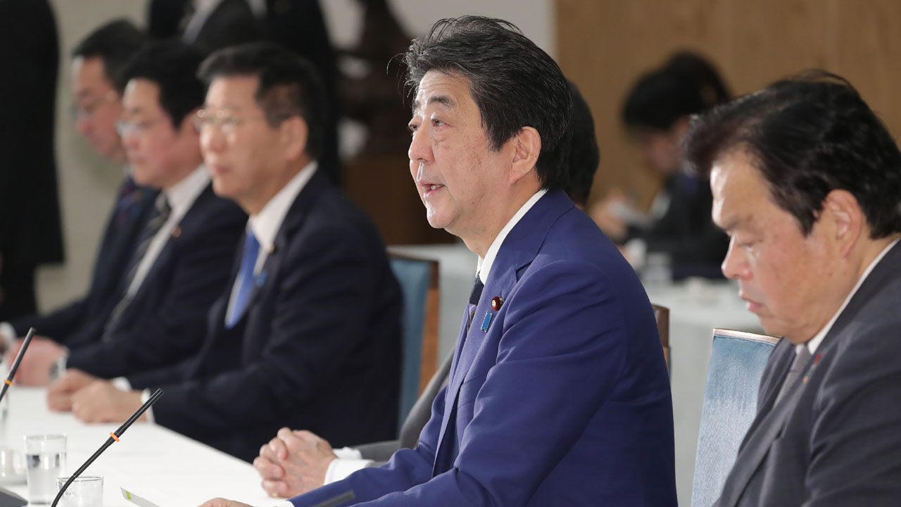 JAPAN-CHINA-VIRUS-POLITICS