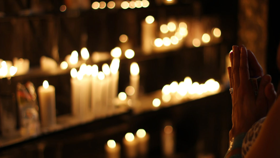 pray