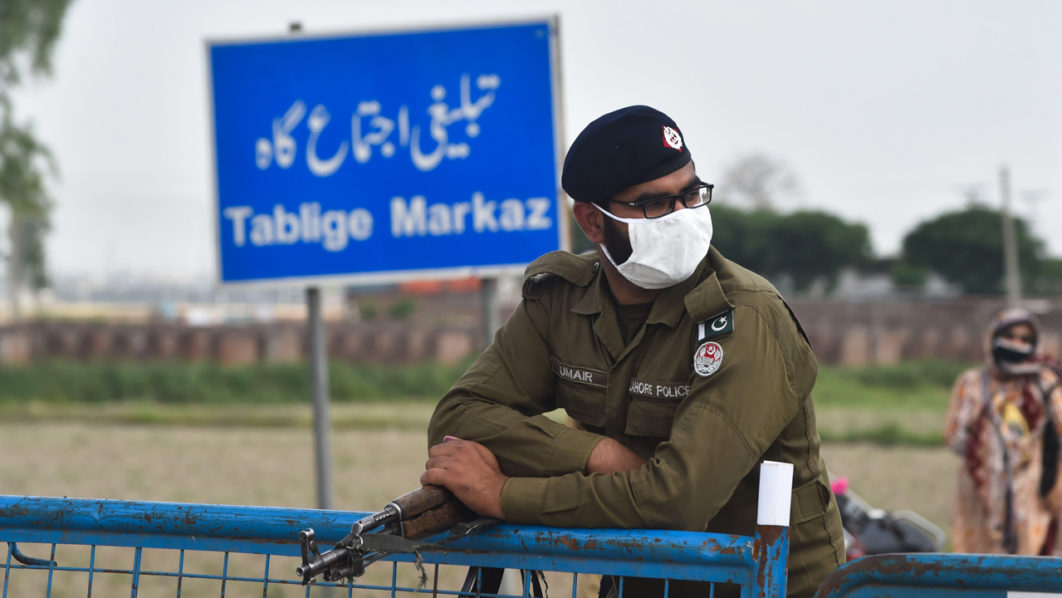 PAKISTAN-HEALTH-VIRUS-RELIGION