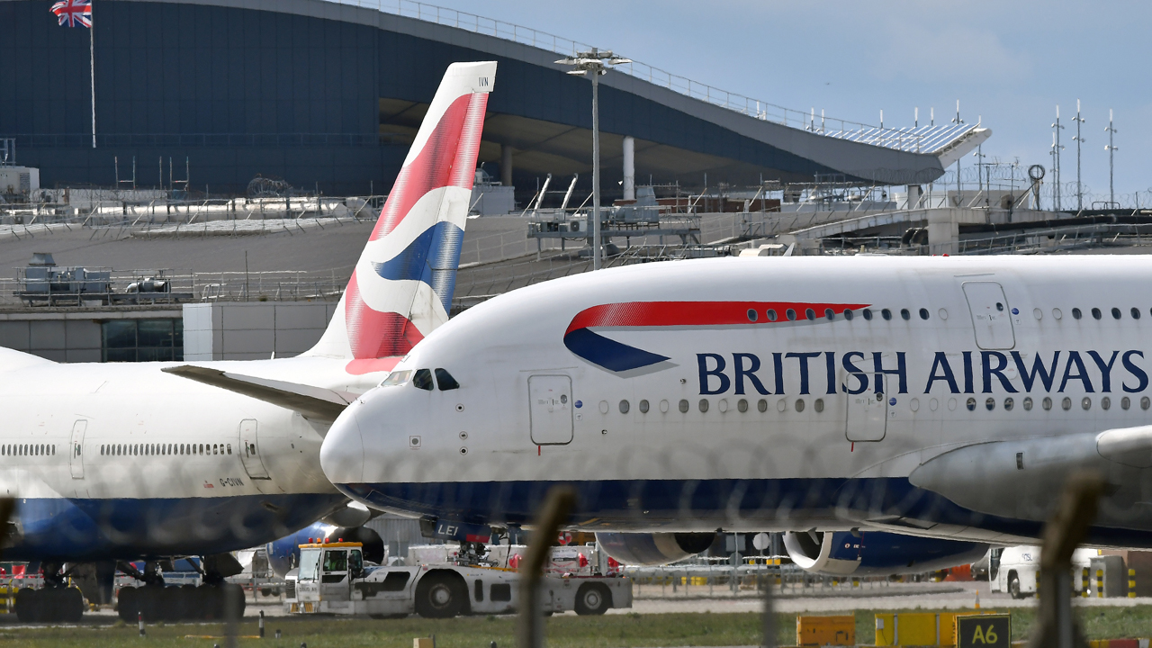 BRITAIN-HEALTH-VIRUS-TRANSPORT