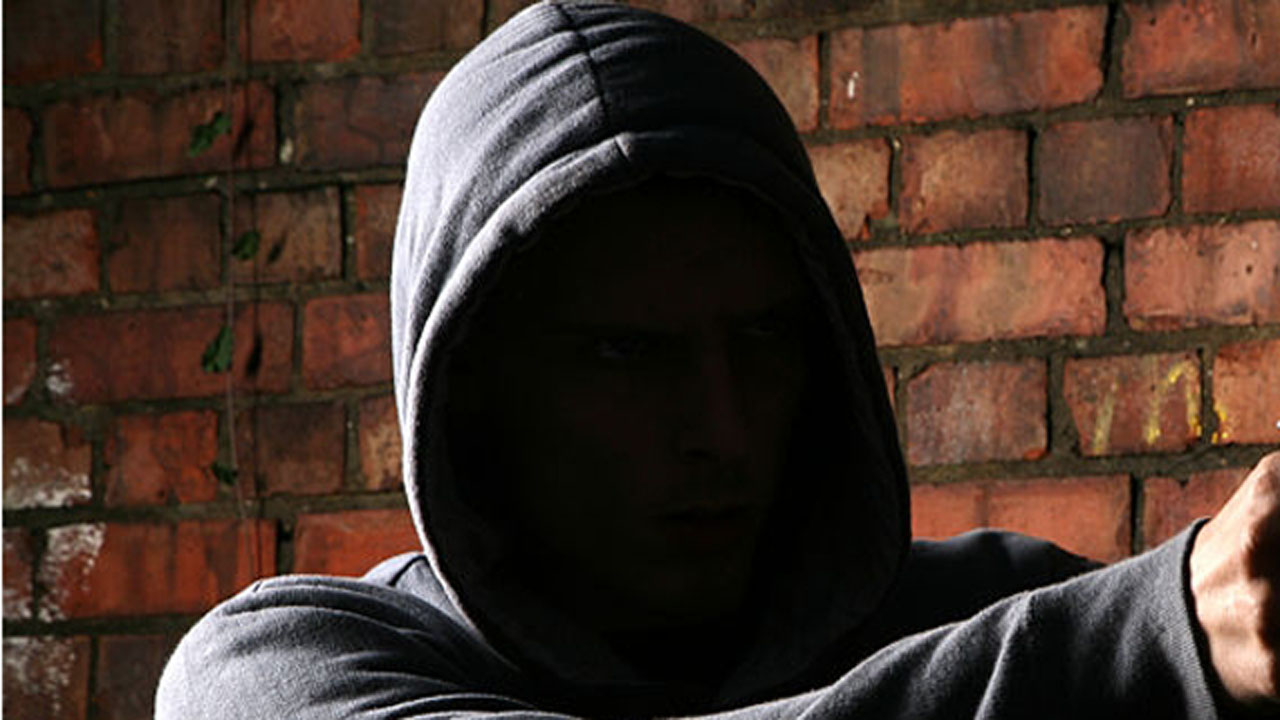 Dirty deed in a dark alley.