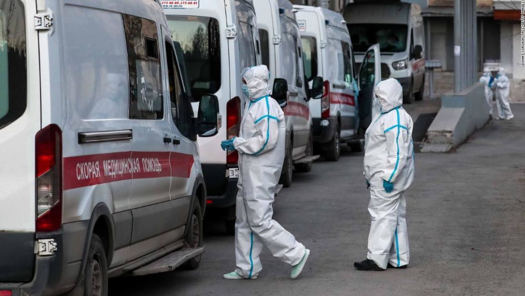 200430131813-03-russia-coronavirus-medical-workers-super-tease