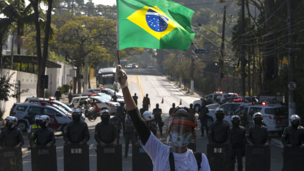 BRAZIL-HEALTH-VIRUS-PROTEST