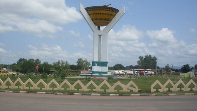 Yola