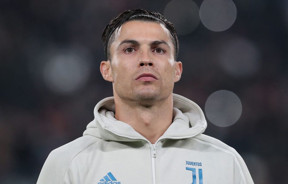 cristiano-ronaldo-warm