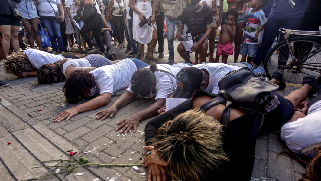 BRAZIL-ACCIDENT-FALL-BOY-PROTEST-RACISM