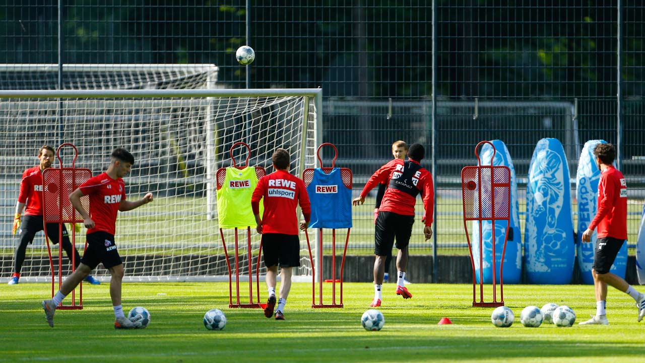 04virus-germansoccer-1-superJumbo