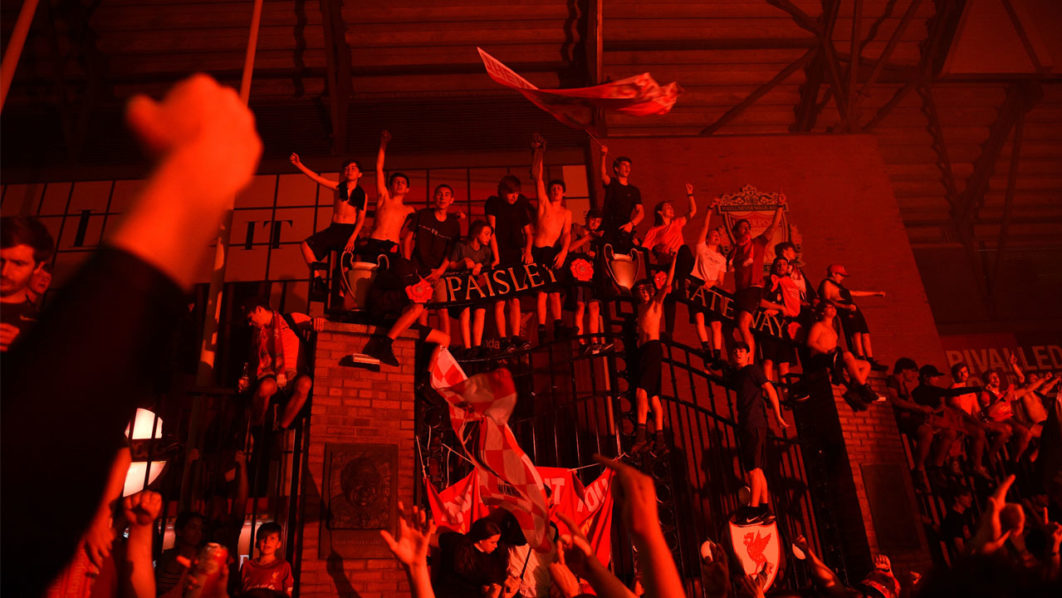FBL-ENG-PR-LIVERPOOL-VICTORY-FANS