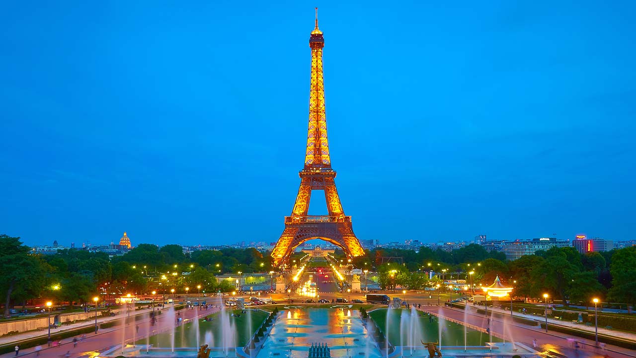 Eiffel-Tower-facts