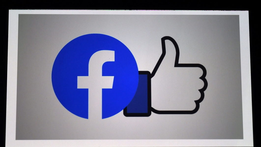 FILES-US-IT-POLITICS-FACEBOOK-TRUMP