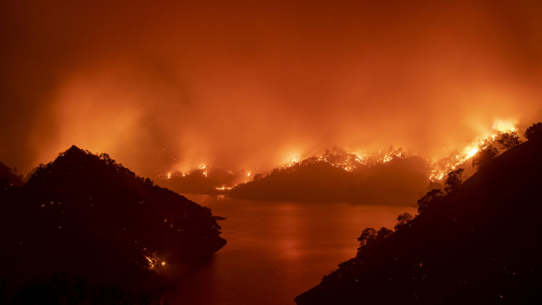 US-CALIFORNIA-WILDFIRE-FIRE