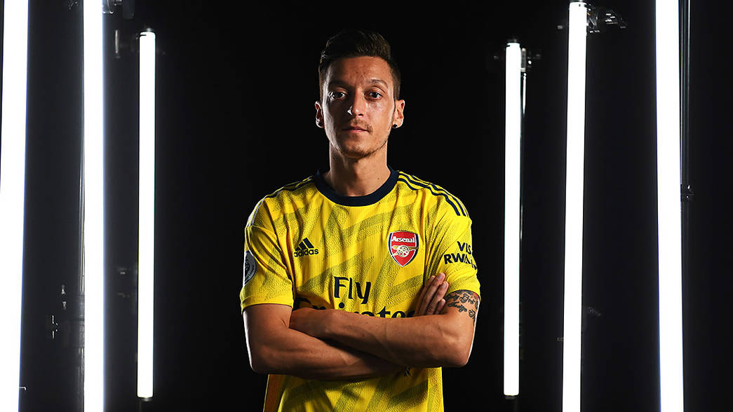 mesut ozil