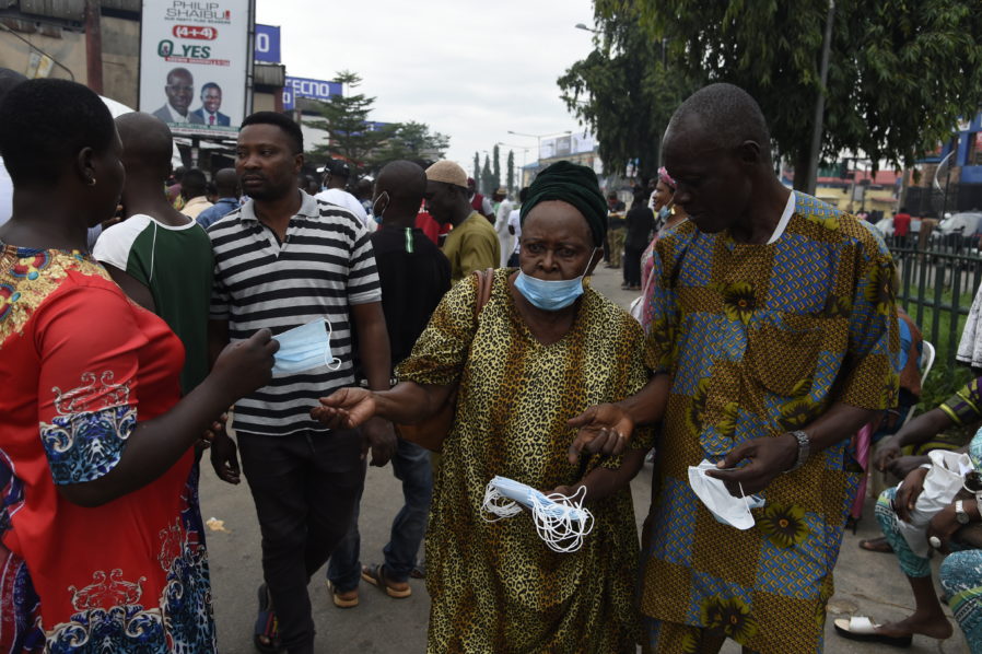 NIGERIA-VOTE-HEALTH-VIRUS