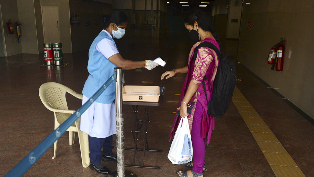 INDIA-HEALTH-VIRUS-TRANSPORT