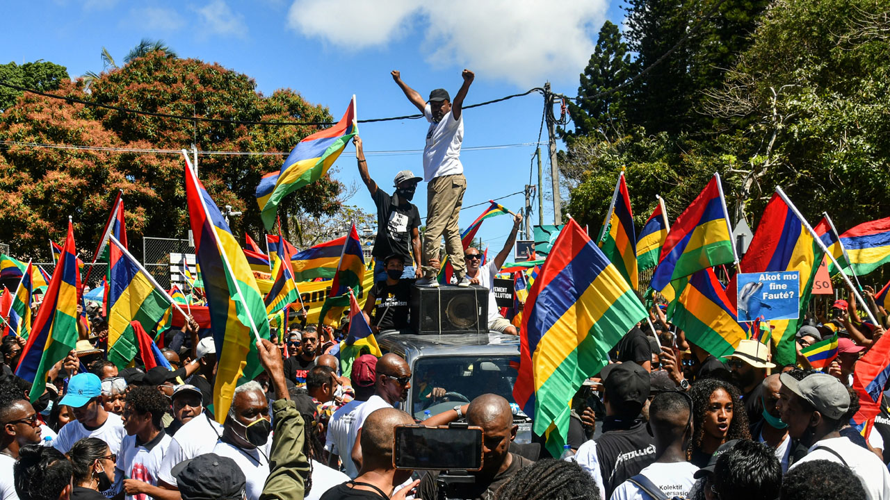 MAURITIUS-ENVIRONMENT-DISASTER-OIL-POLLUTION-DEMO