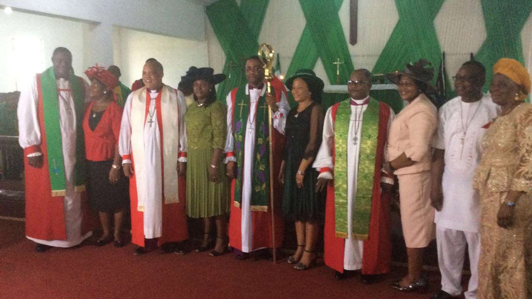 Bp-Elabor-&-wife-(Centre)-