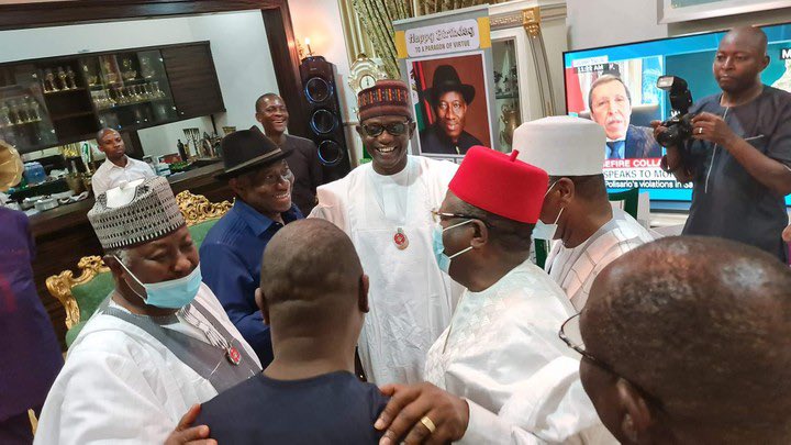 APC governors during a visit to Goodluck Jonathan
