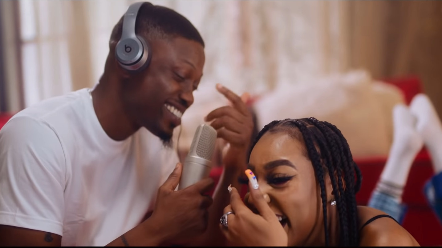 Early Momo (feat. GoodGirl LA) 2-24 screenshot
