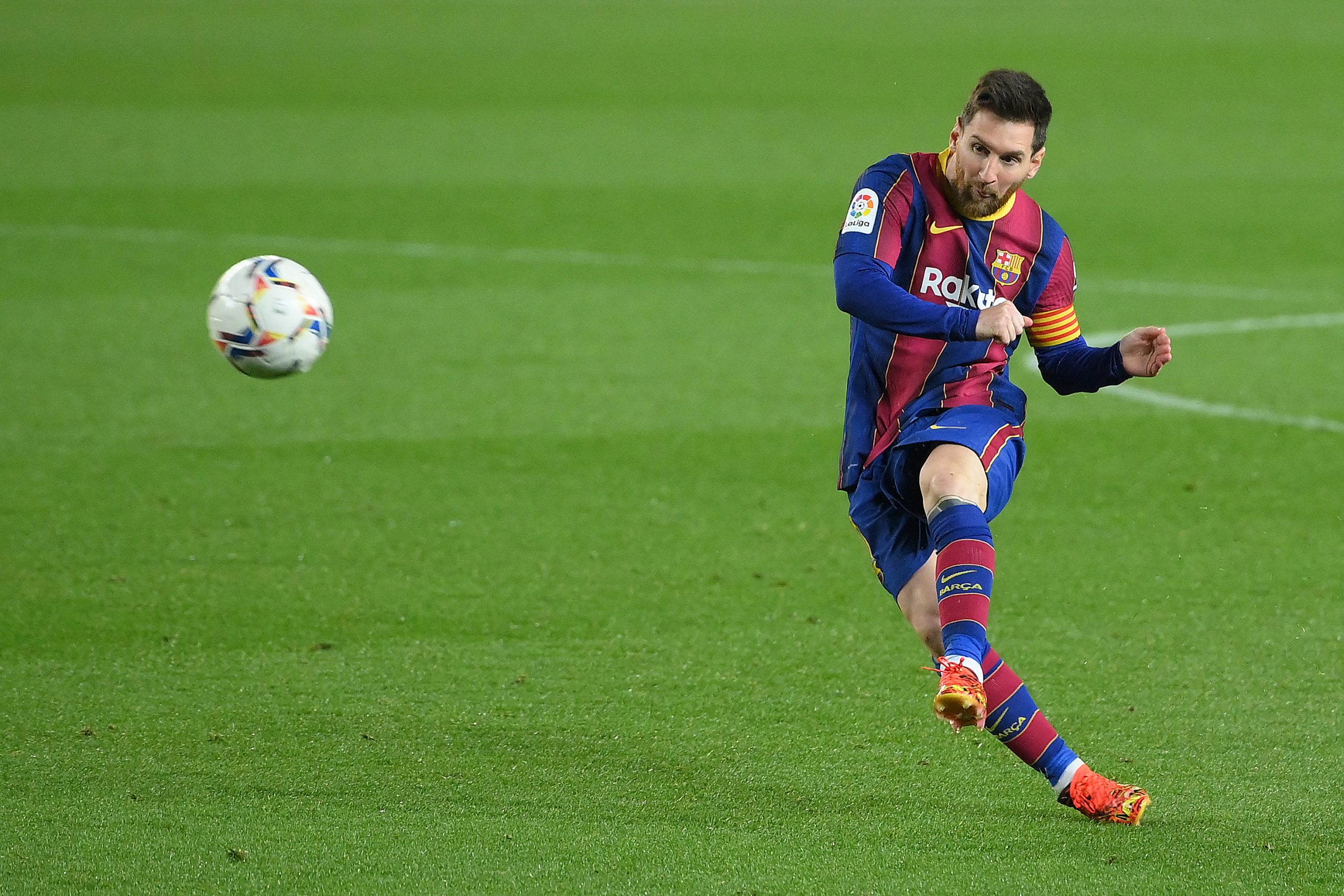 FBL-ESP-LIGA-BARCELONA-HUESCA