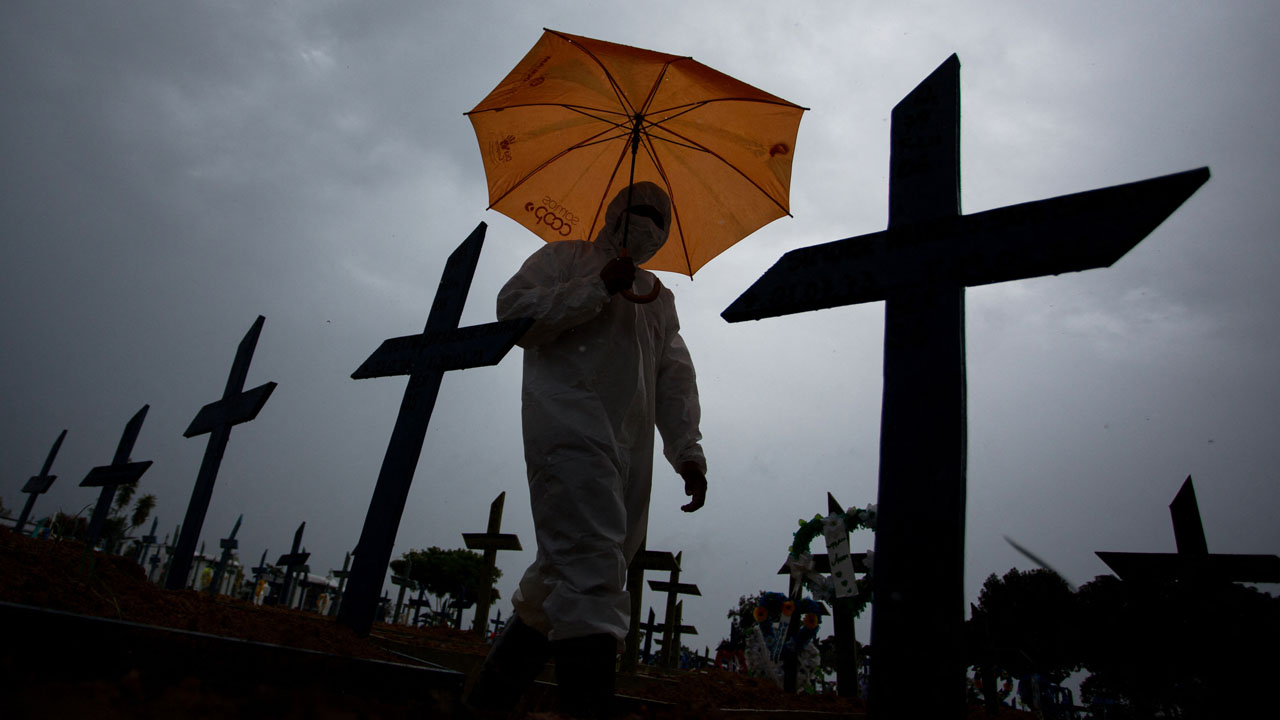 FILES-BRAZIL-HEALTH-VIRUS-DEATHS-RECORD