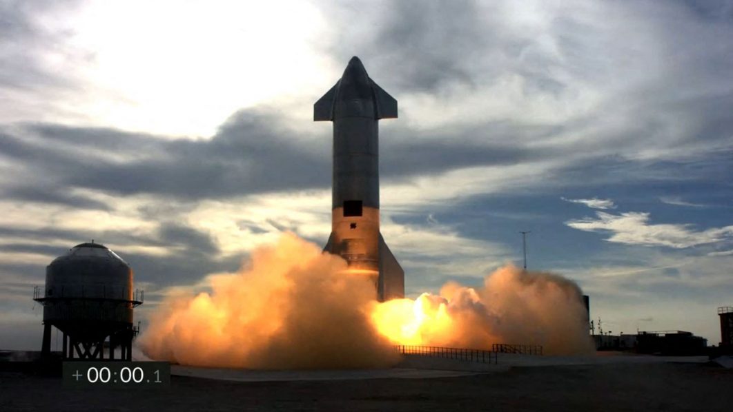 FILES-US-SPACE-SPACEX
