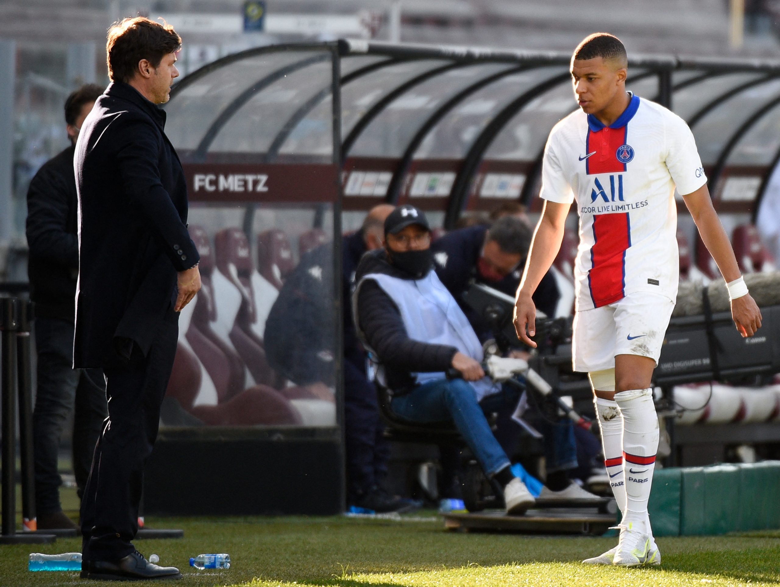 FBL-FRA-LIGUE1-METZ-PARIS