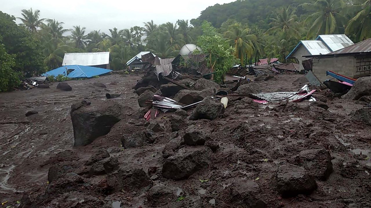 INDONESIA-DISASTER-FLOOD
