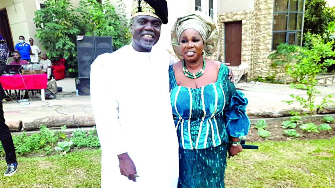 Soaga and wife