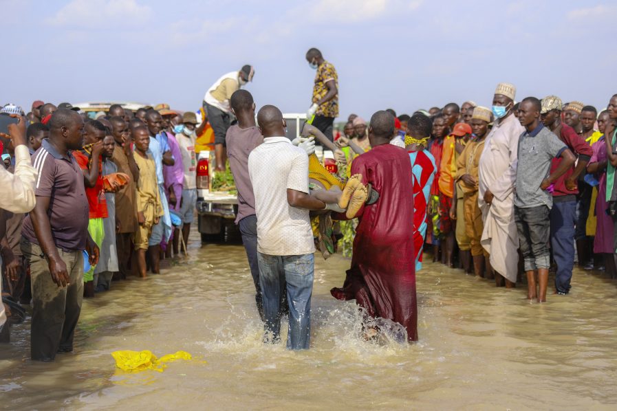 NIGERIA-ACCIDENT-BOAT