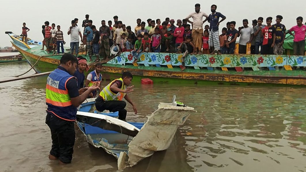 BANGLADESH-ACCIDENT-BOAT