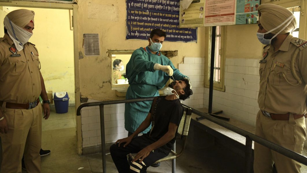 INDIA-HEALTH-VIRUS