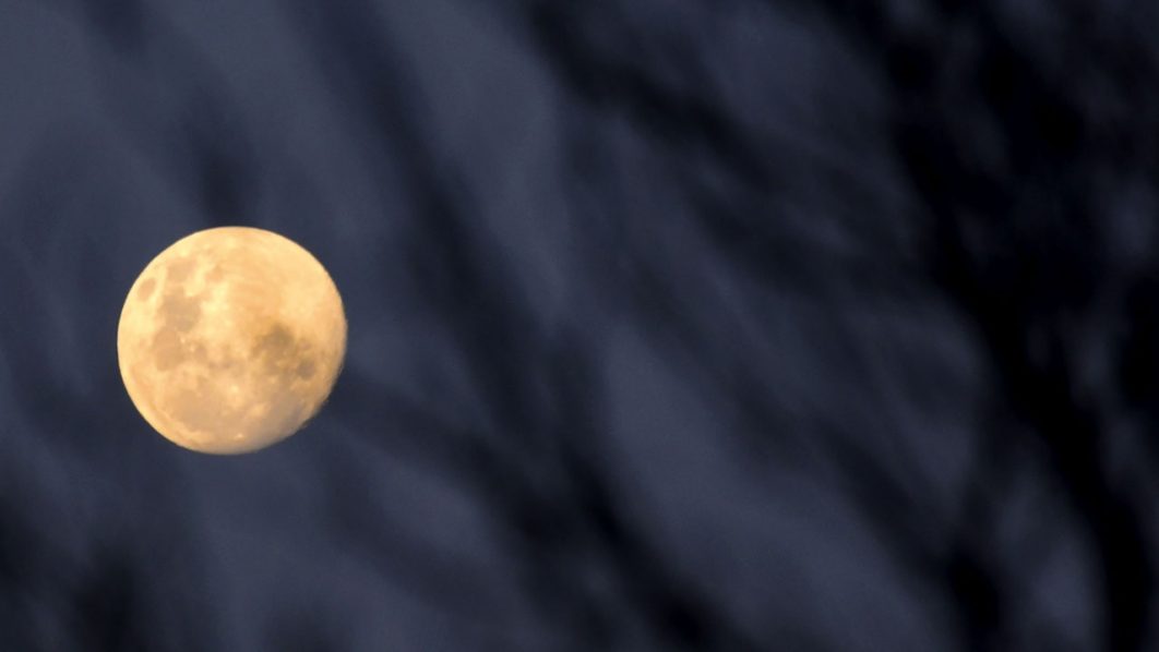 Super Blood Moon