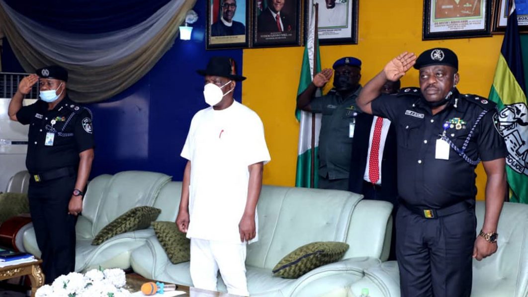 WIKE-AND-POLICE