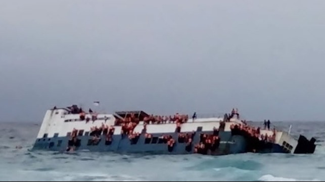 sinking-ferry-youtube.8c855e