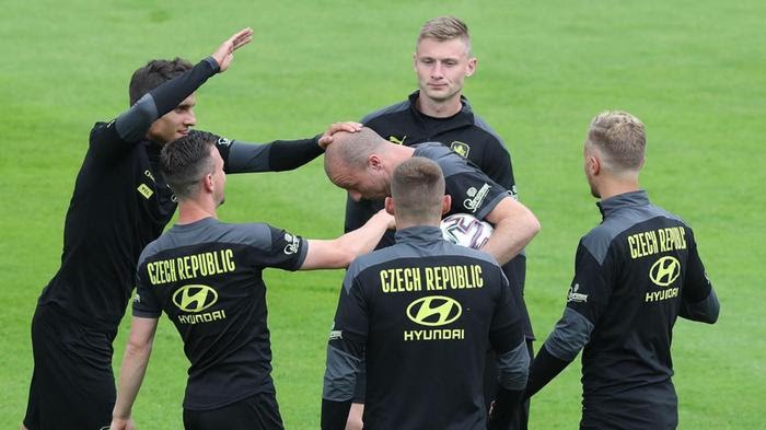 FBL-EURO-2020-2021-CZE-TRAINING