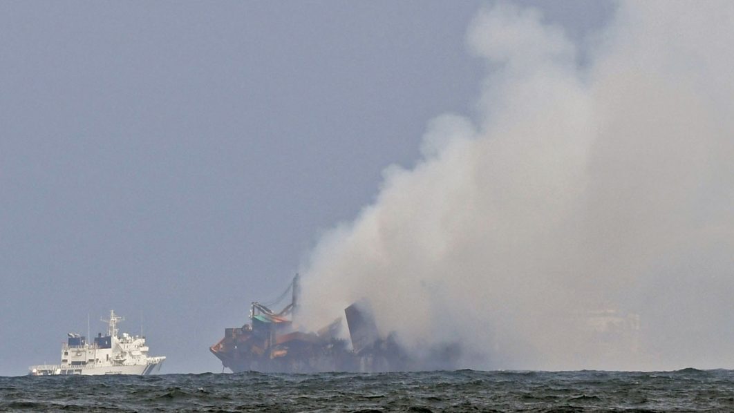 SRI LANKA-SINGAPORE-MARITIME-TRANSPORT-FIRE-POLLUTION