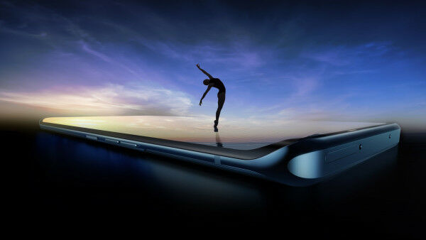 PHANTOM X Re-imagines the Design of Smartphone for the Future: Extraordinary Design with Elegance and Class