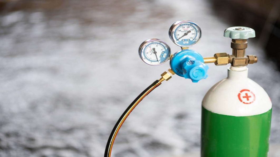 970211-oxygen-cylinder