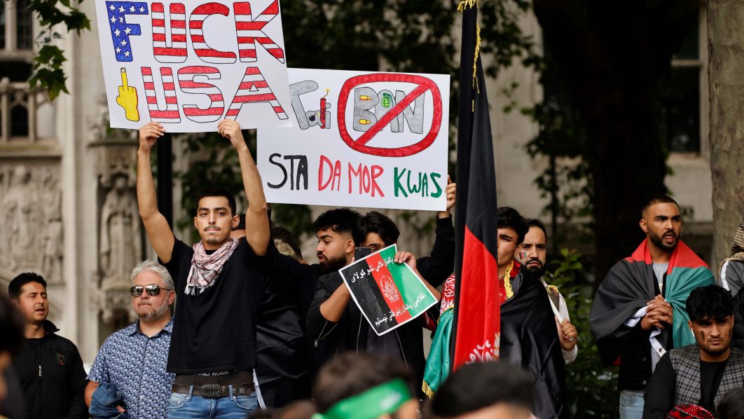 BRITAIN-AFGHANISTAN-PROTEST-RIGHTS