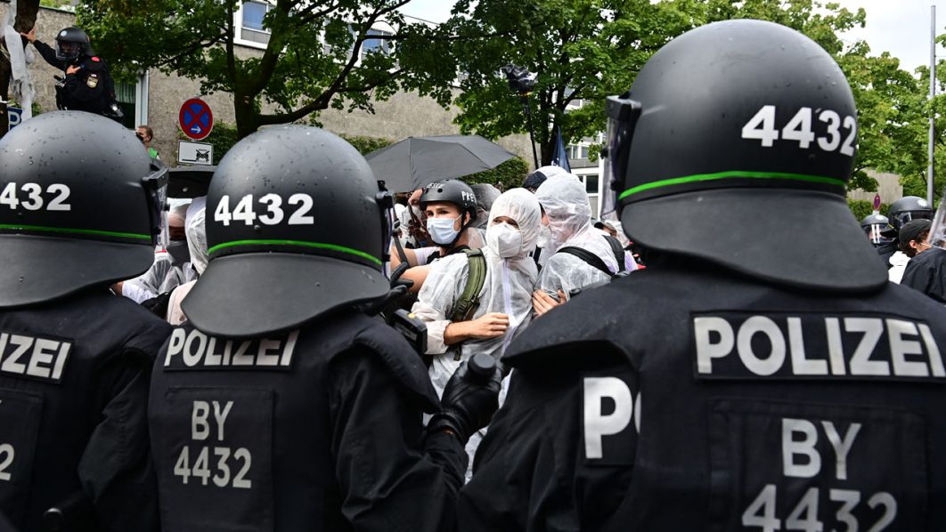 GERMANY-AUTOMOBILE-SHOW-CLIMATE-ENVIRONMENT-PROTEST