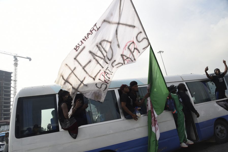 NIGERIA-DEMONSTRATION-POLICE