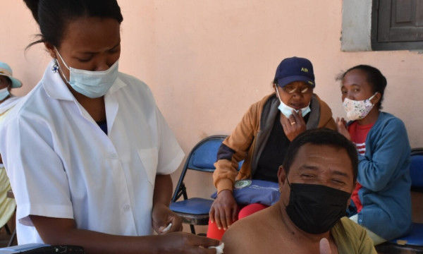 Coronavirus: Peace Corps Helps Launch Vaccination Campaign in Commune of Mantasoa